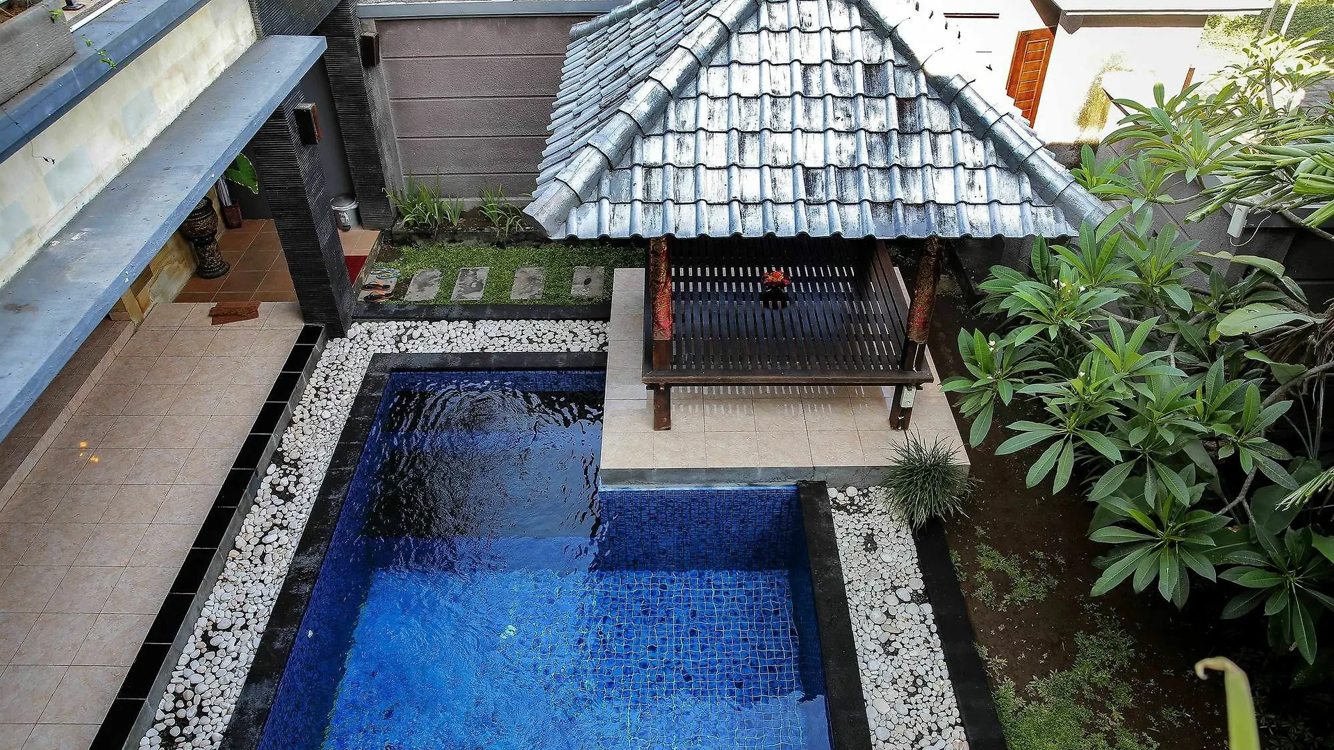 Legong Kirana Villas Legian