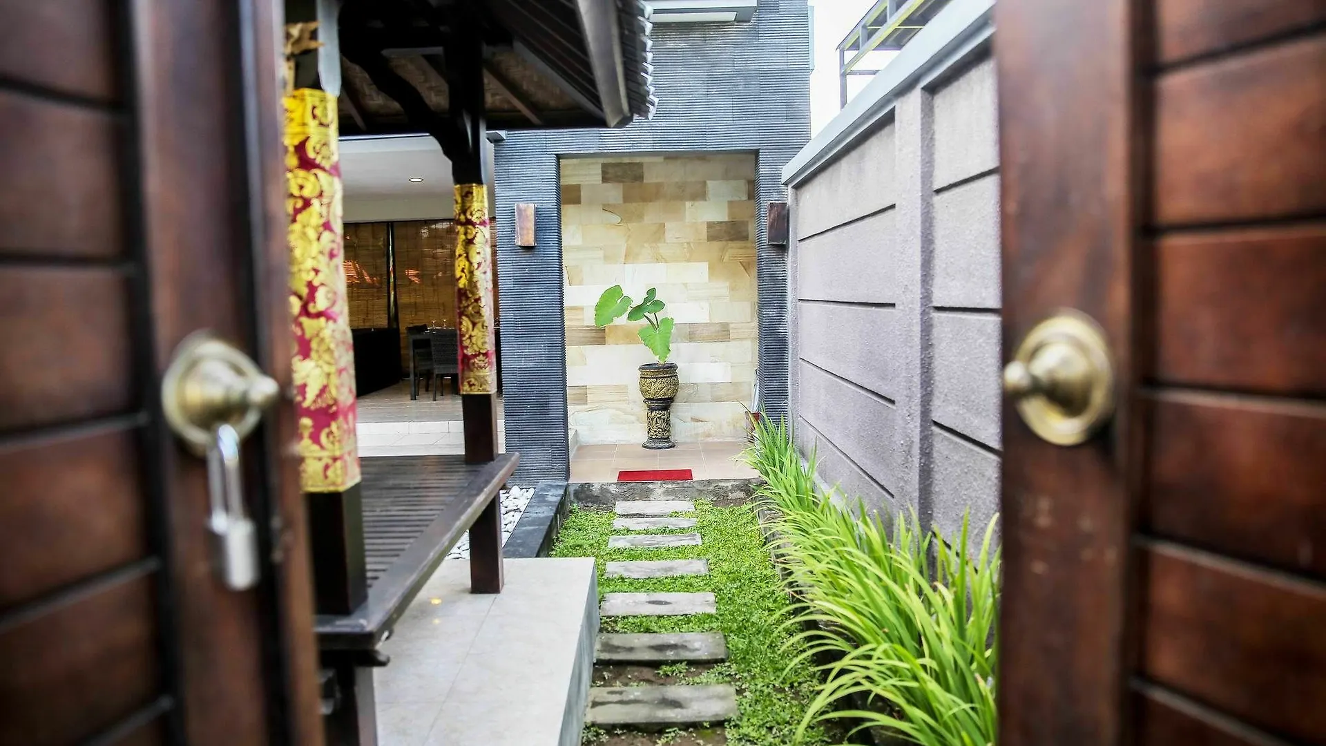 Legong Kirana Villas Kuta